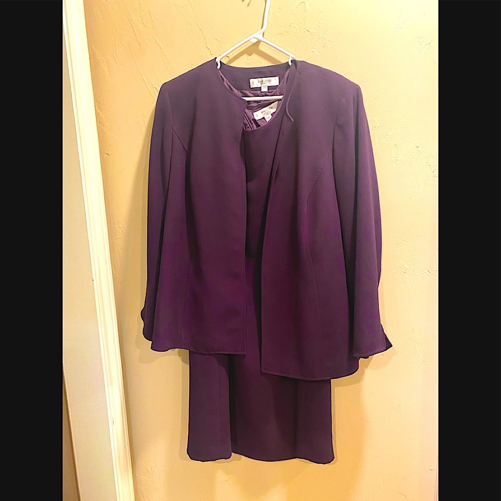 Woman’s 2-piece suit